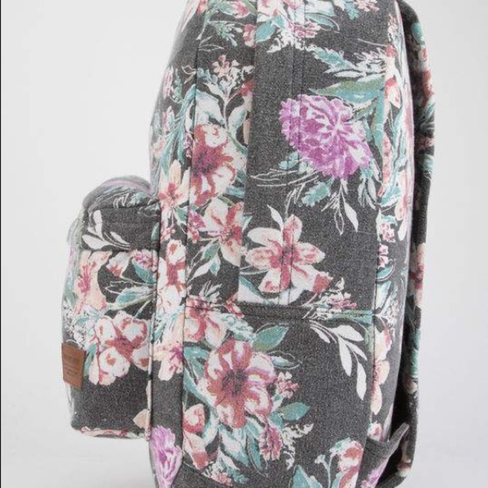 NWT Rip Curl floral backpack - Picture 6 of 8